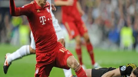 字母哥加盟风云再起！揭秘“库”字新篇章，专家热议：若字母哥易主，或牵手勇士，NBA赛场再掀热潮！